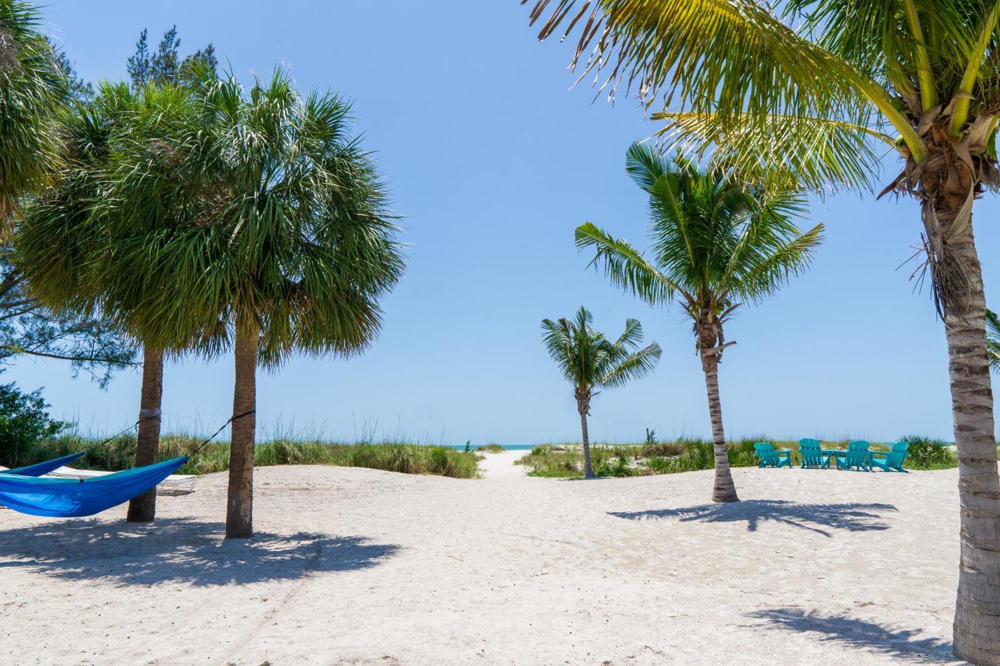 The Molloy - Treasure Island Suites & Cottages St. Pete Beach Zewnętrze zdjęcie