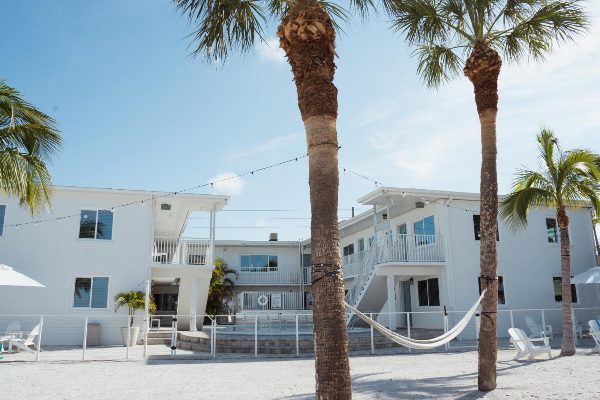The Molloy - Treasure Island Suites & Cottages St. Pete Beach Zewnętrze zdjęcie