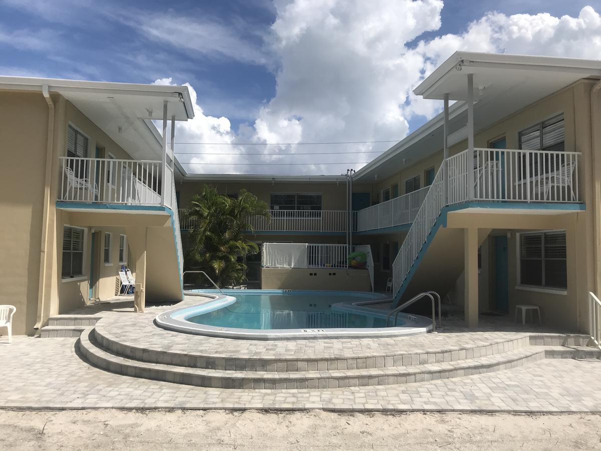 The Molloy - Treasure Island Suites & Cottages St. Pete Beach Zewnętrze zdjęcie