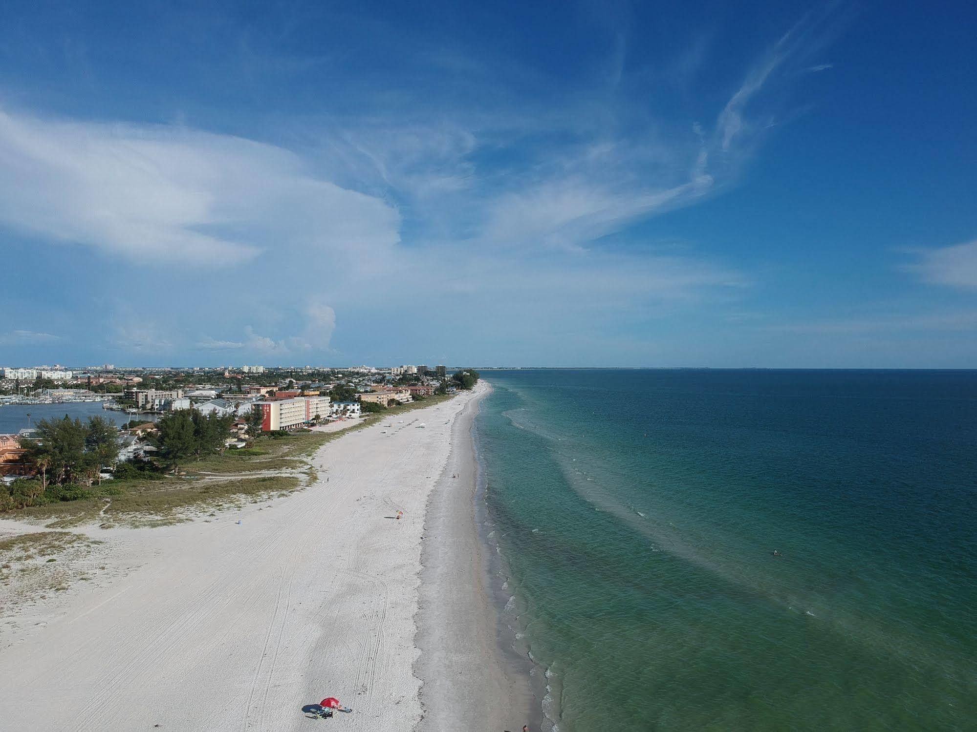 The Molloy - Treasure Island Suites & Cottages St. Pete Beach Zewnętrze zdjęcie