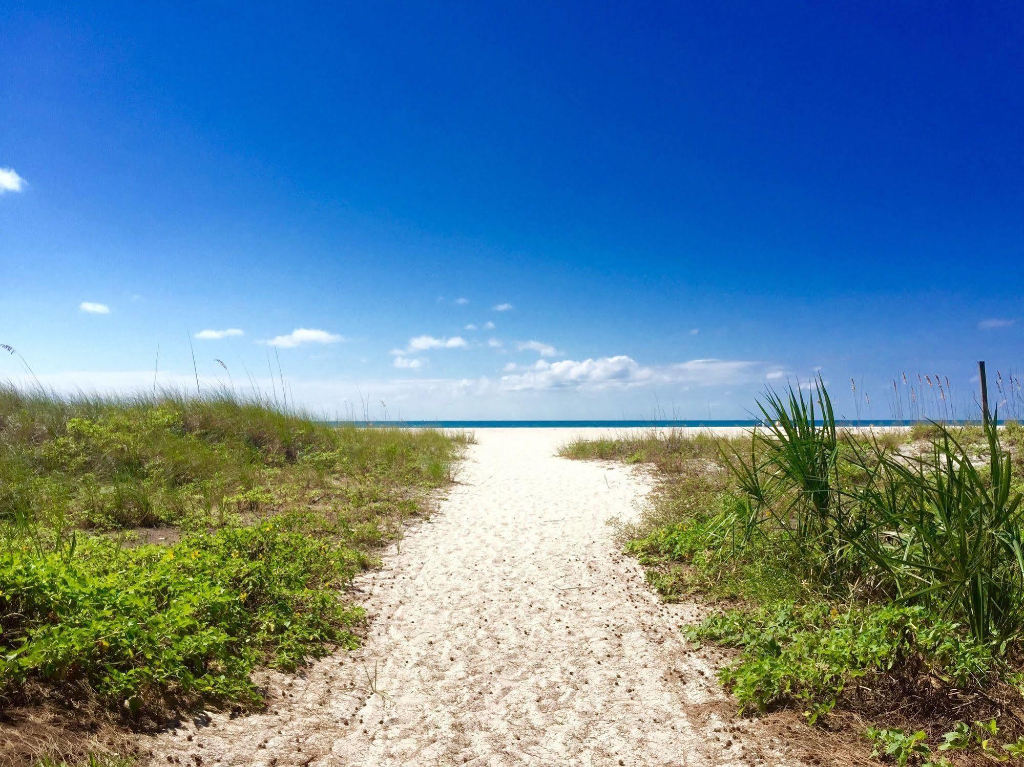 The Molloy - Treasure Island Suites & Cottages St. Pete Beach Zewnętrze zdjęcie